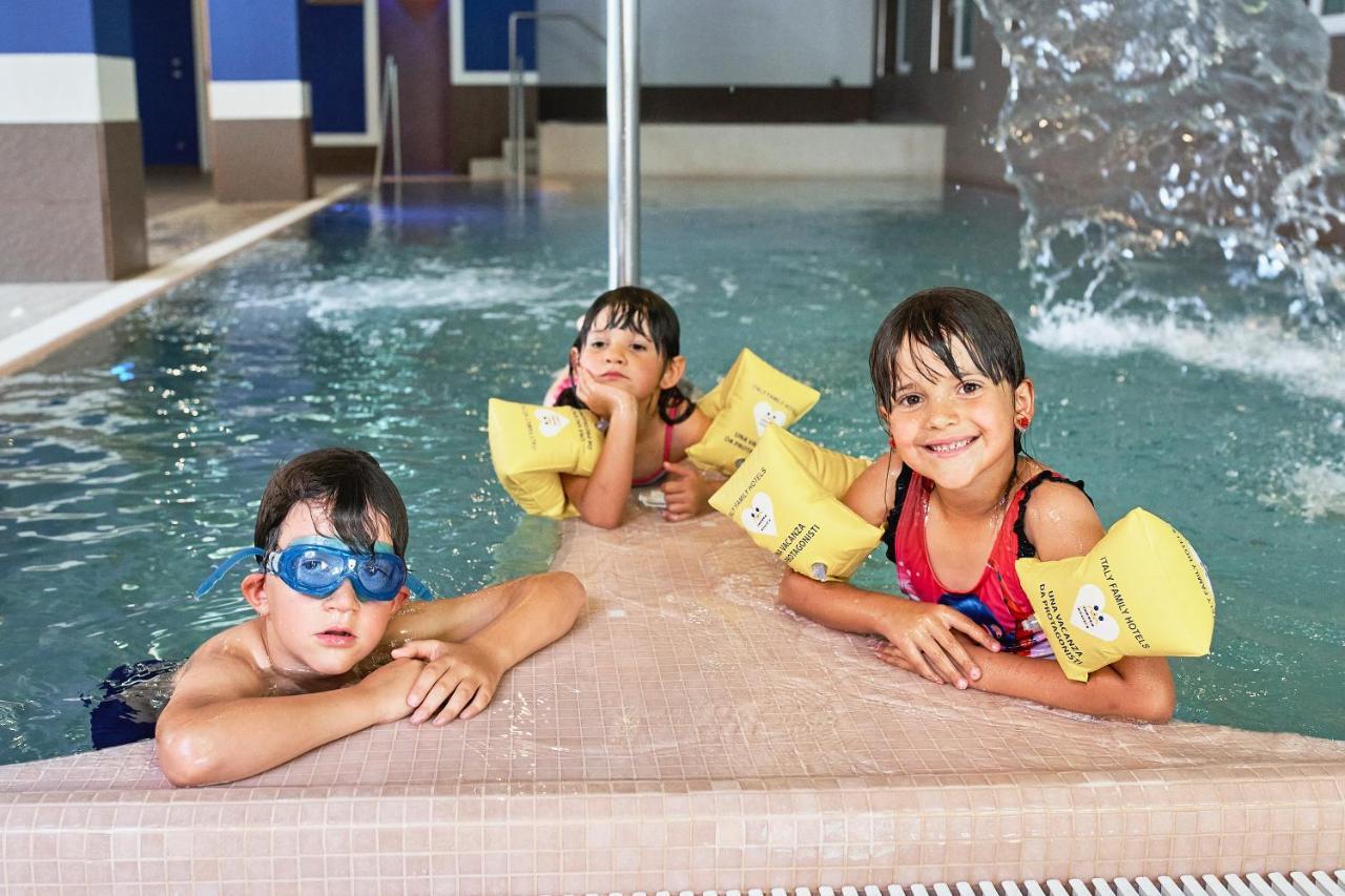 Family Hotel Andes - Only For Family Віго-ді-Фасса Екстер'єр фото