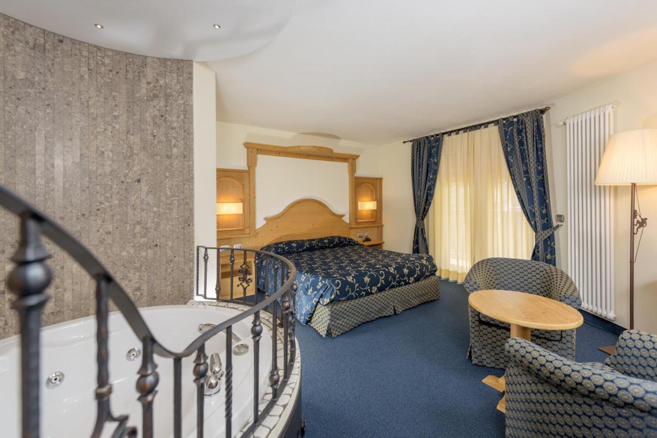 Family Hotel Andes - Only For Family Віго-ді-Фасса Екстер'єр фото