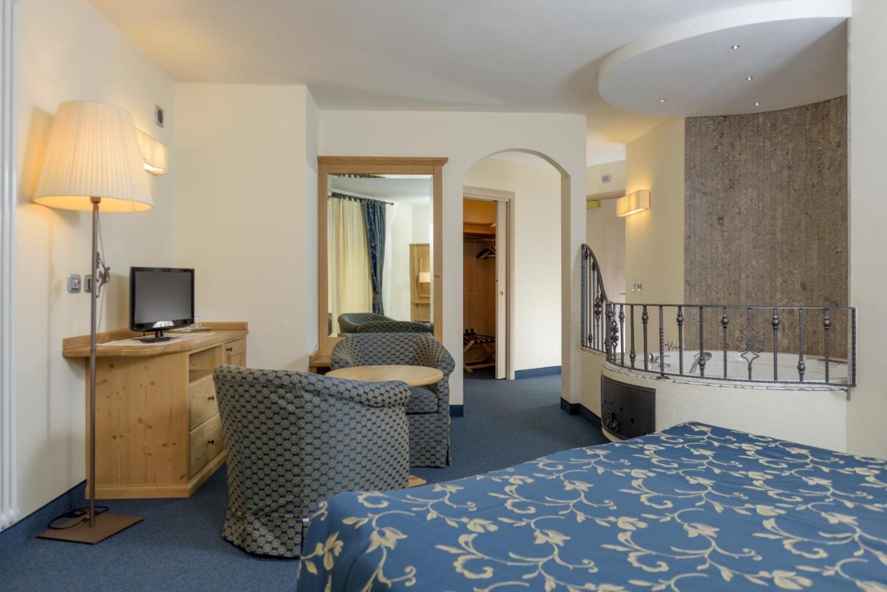 Family Hotel Andes - Only For Family Віго-ді-Фасса Екстер'єр фото