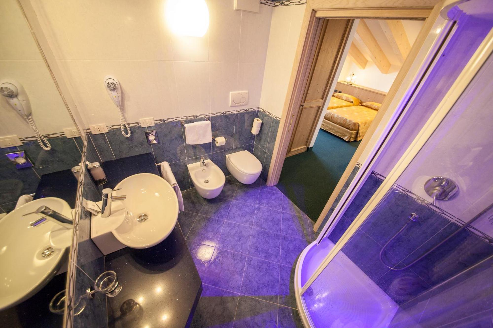 Family Hotel Andes - Only For Family Віго-ді-Фасса Номер фото